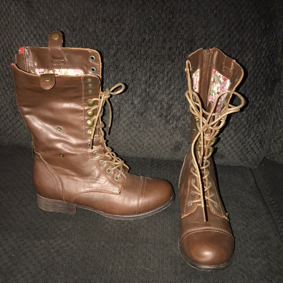Charlotte Russe Brown Button Down Combat Boots - Picture 2 of 7